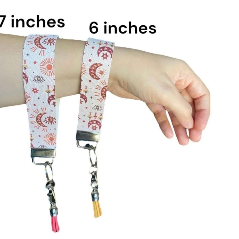 Boho Mystical Printed Faux Leather Keychain (price is for 1) - Picture 4 of 4